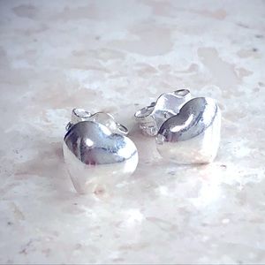 🌟2/$30🌟 NWT Dainty Sterling Silver Heart Earrings